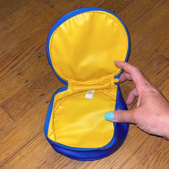 Clinique Makeup Bags Set of 2 - Picture 3 of 14